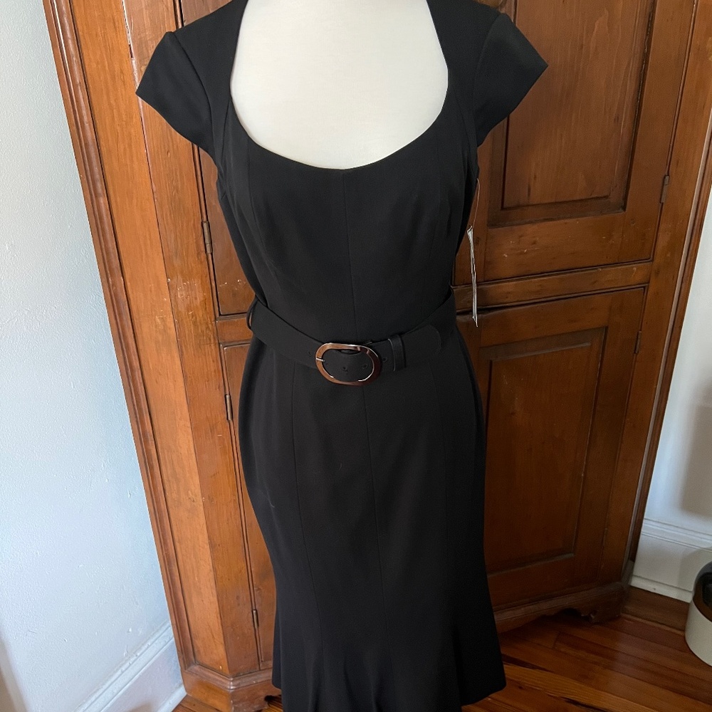 Anne Klein little black dress with belt scoopneck sz 4
